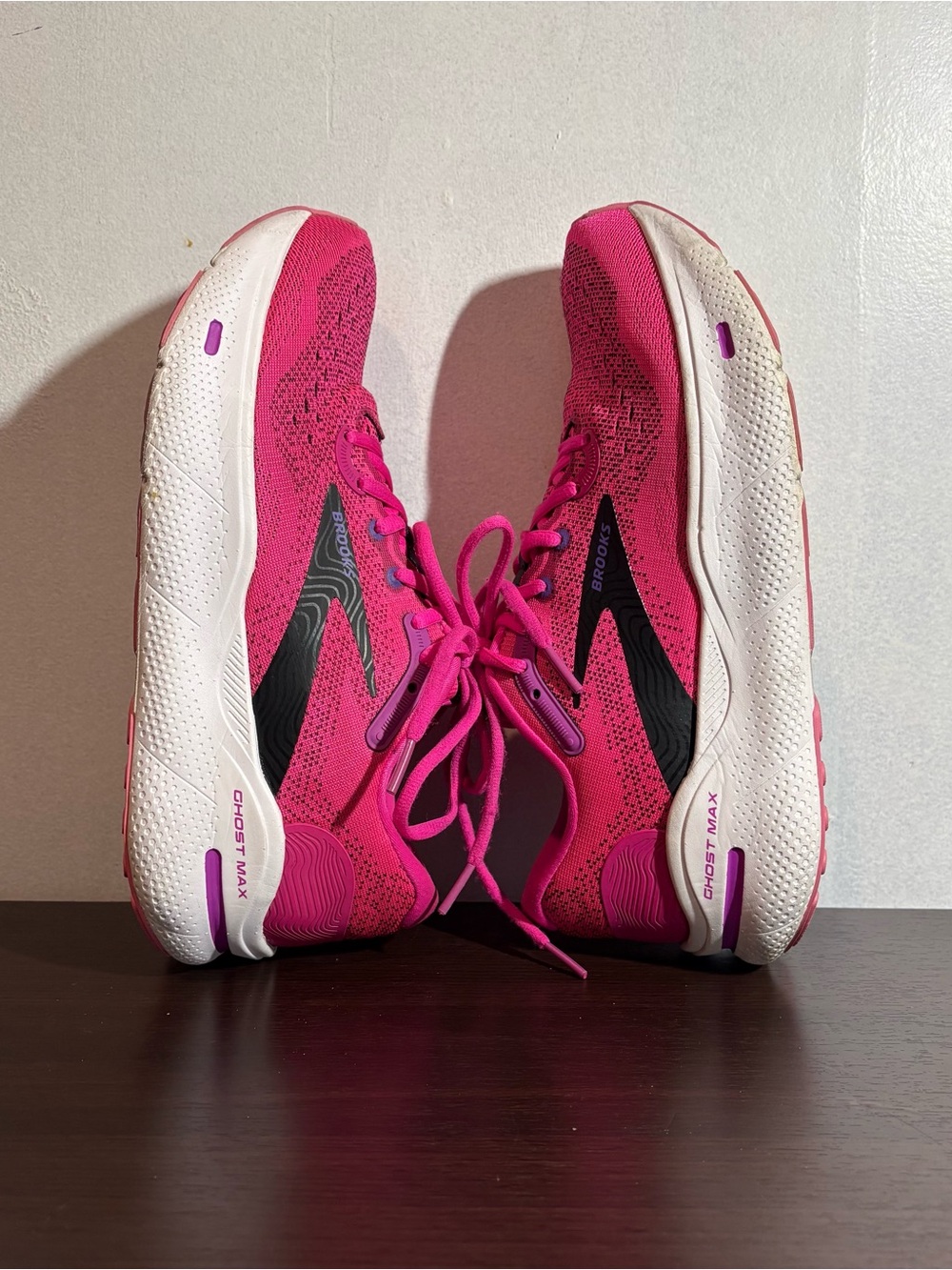 Brooks Ghost Max Shoes Womens Size 9 B Pink Mesh Running Sneakers - Picture 5 of 9